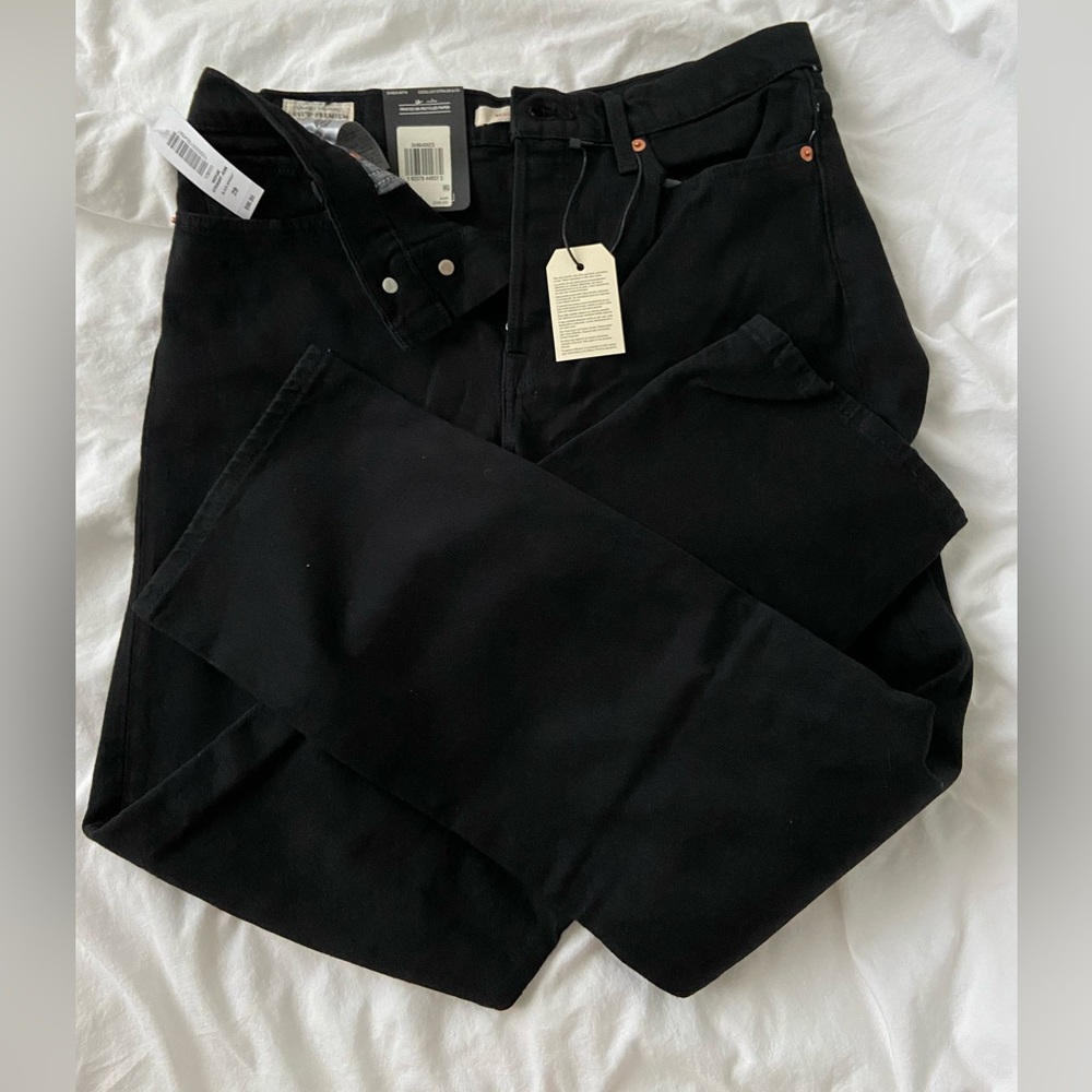 NWT Levi's Wedgie Straight Jean - size 29